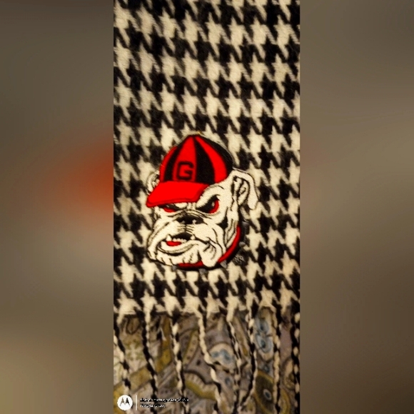 UGA Bulldogs Cashmere Houndstooth Scarf Unisex - Picture 1 of 5